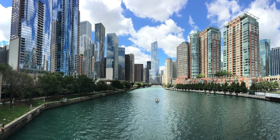River running through Chicago